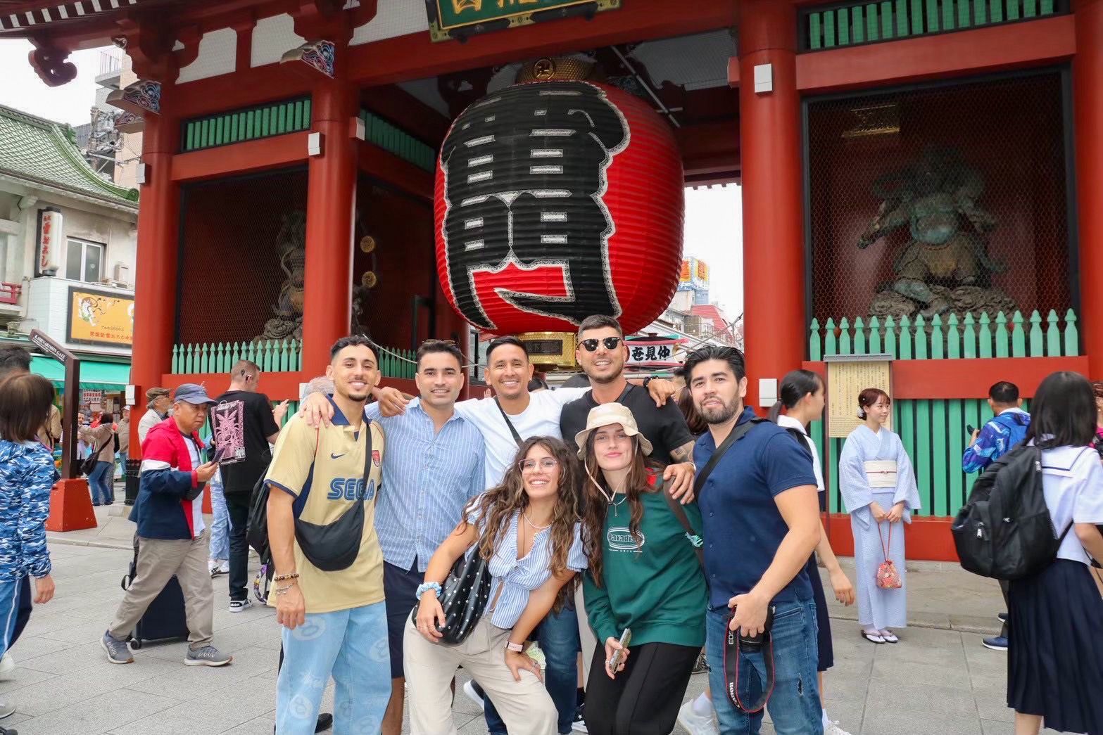 Tokyo: Private Asakusa Walking Tour with a Local Guide